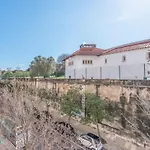 Portucale ! Deluxe 3 Bedroom In Arroios Апартаменты *