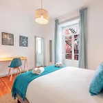 Portucale ! Deluxe 3 Bedroom In Arroios Апартаменты Лиссабон