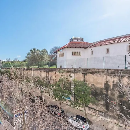 Portucale ! Deluxe 3 Bedroom In Arroios Apartment *