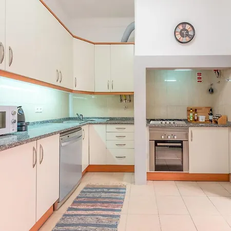 Apartamento Portucale ! Deluxe 3 Bedroom In Arroios *