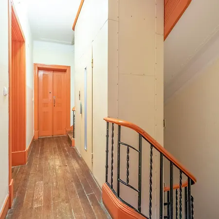 Portucale ! Deluxe 3 Bedroom In Arroios Apartman