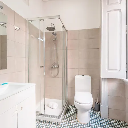 Portucale ! Deluxe 3 Bedroom In Arroios Lisboa
